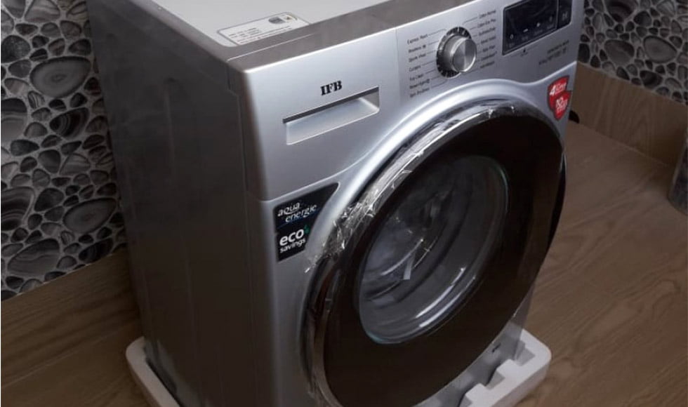 IFB Fully-Automatic 6.5 kg Front Loading Washing Machine 1