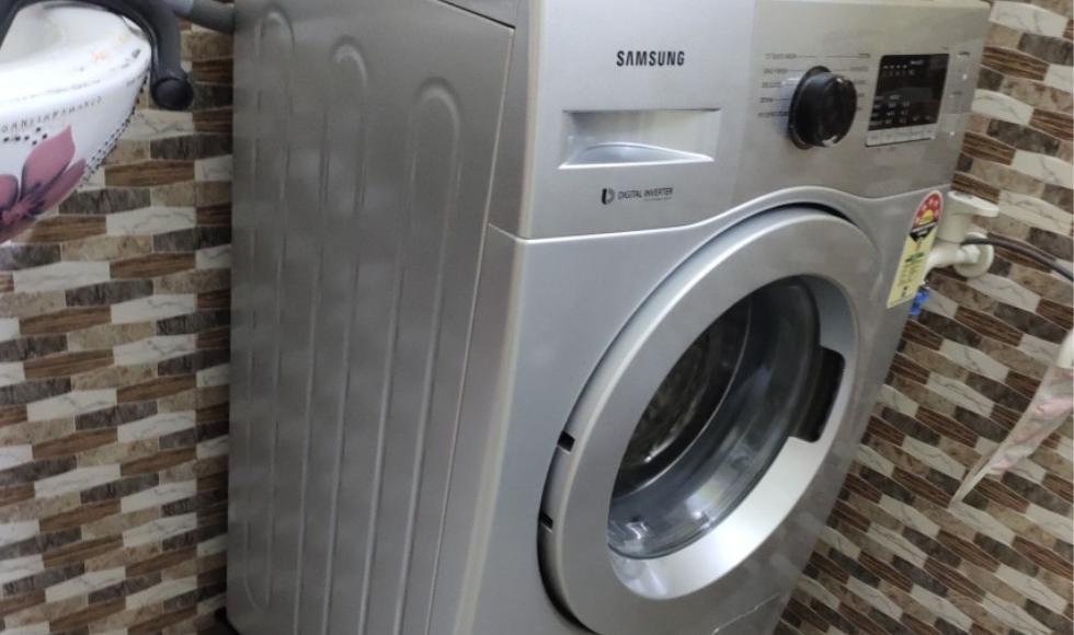 Samsung 6.0 Kg Fully-Automatic 5 Star Front Loading Washing Machine 1