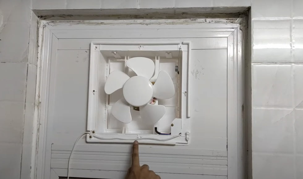 Install an Exhaust Fan in the Kitchen
