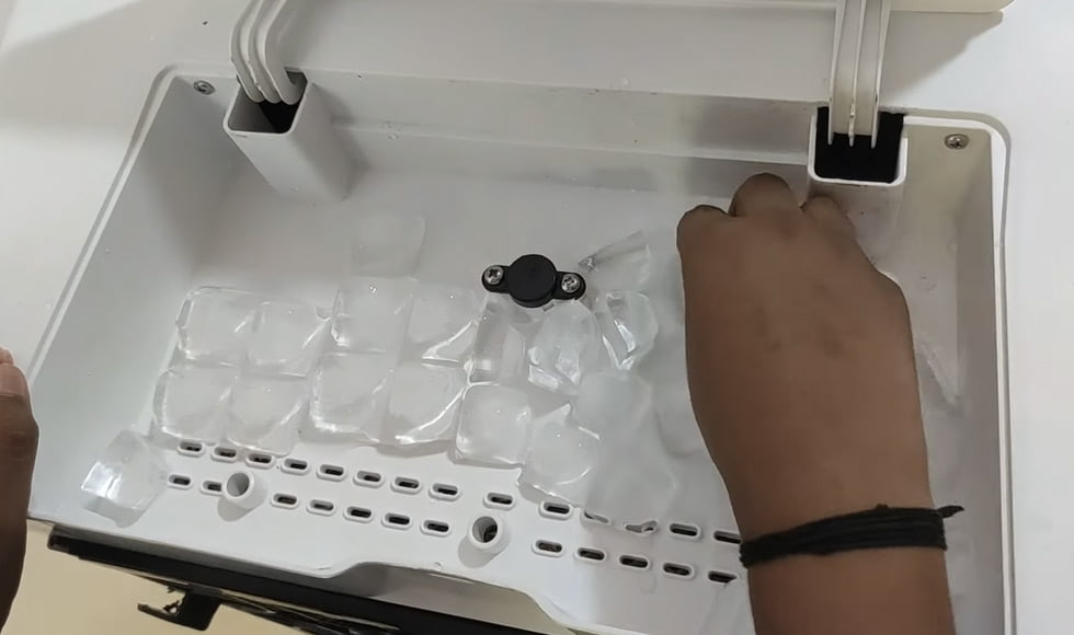 how to add ice to the air cooler