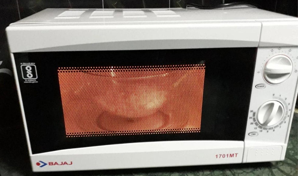 Bajaj 17 L Solo Microwave Oven 02