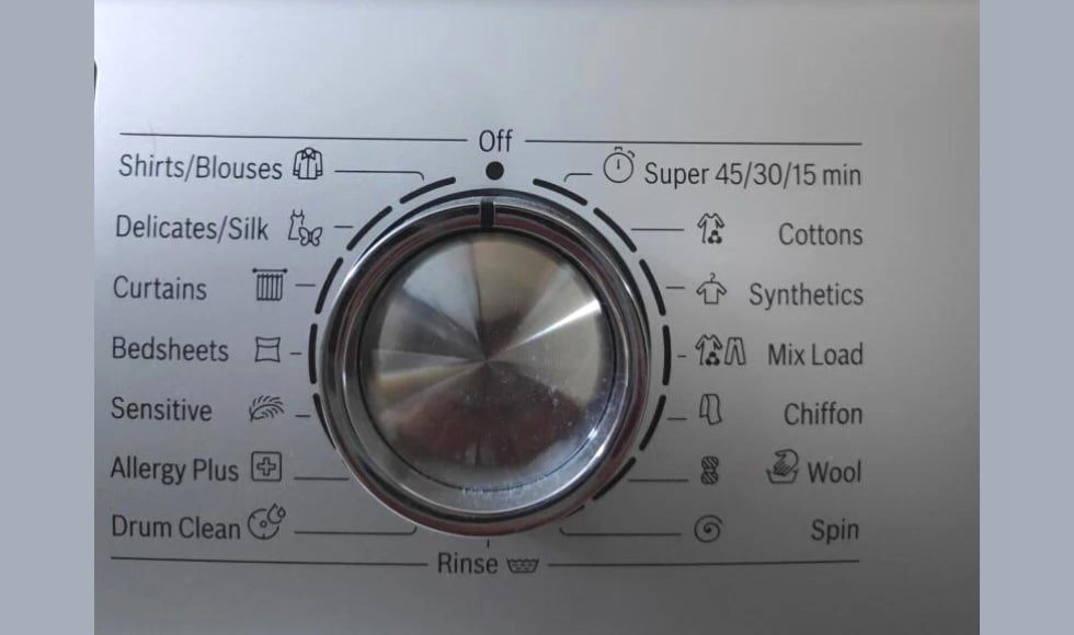 Bosch 6.5 kg Fully Automatic Front Loading Washing Machine 02