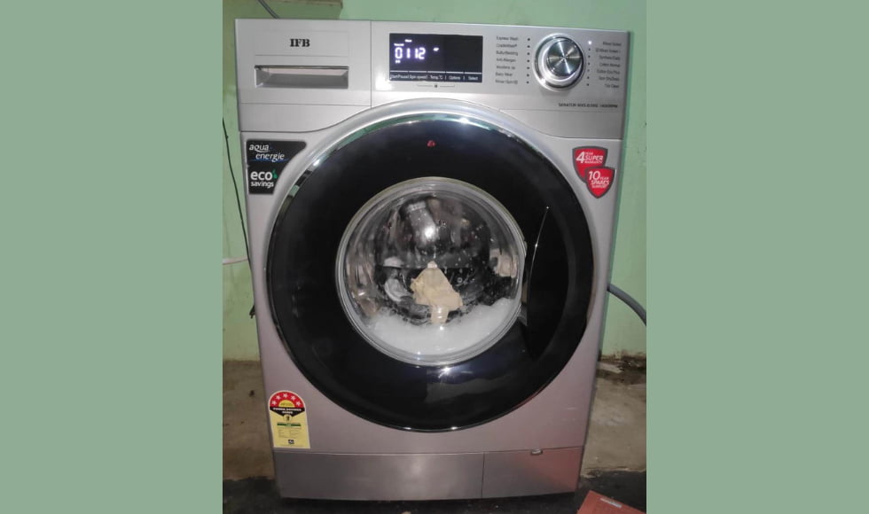 IFB 8kg Fully Automatic Front Loading Washing Machine 01