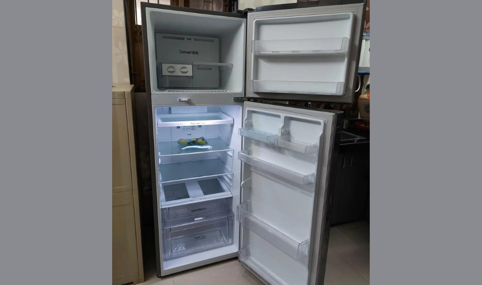 LG 335 L 3 Star Inverter Frost-Free Double Door Refrigerator 01