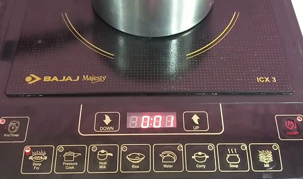 Bajaj Majesty ICX 3 1400 Watt Induction Cooktop 1